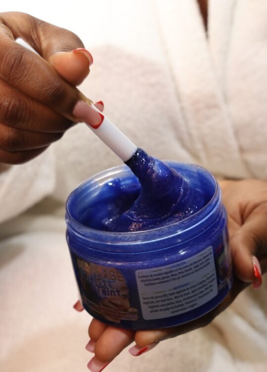 GOMMAGE ÉCLAT DU TEINT AU  NILA & POUDRE PULPE DE BAOBAB 
( Corps et Visage)