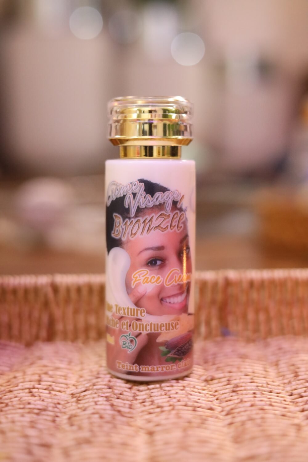 La CRÈME VISAGE  BRONZÉ/FACE CREAM (teint marron clair)