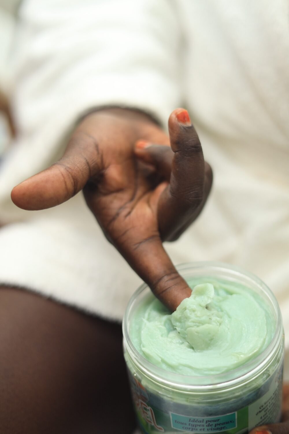SAVON CORPOREL À ALOÉ VERA , CONCOMBRE ET BEURRE D’AVOCAT. – Image 2