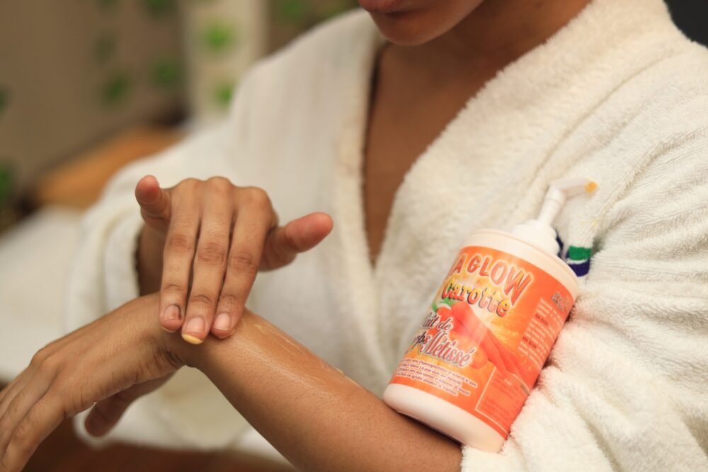 LAIT DE CORPS MÉTISSÉ "KIA GLOW " CAROTTE🥕